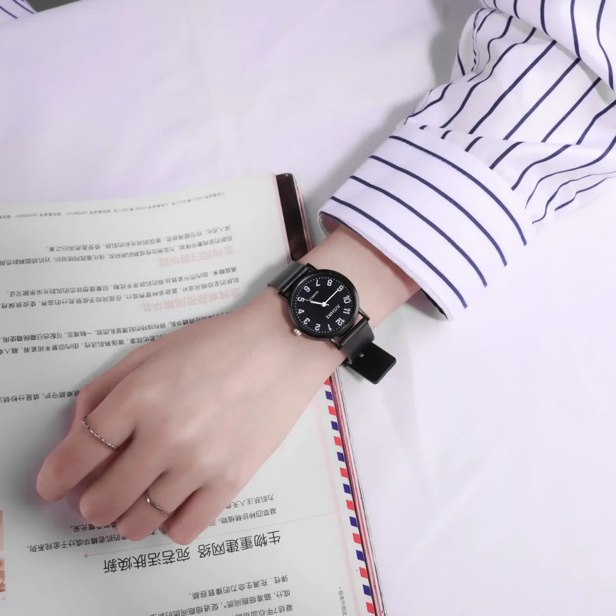 Simple Black Watch Quartz Watches for Women Silicone Strap Ladies Leisure Wristwatch Light-Luxury Student Exam Watch Clock Gifts thumbnail 4