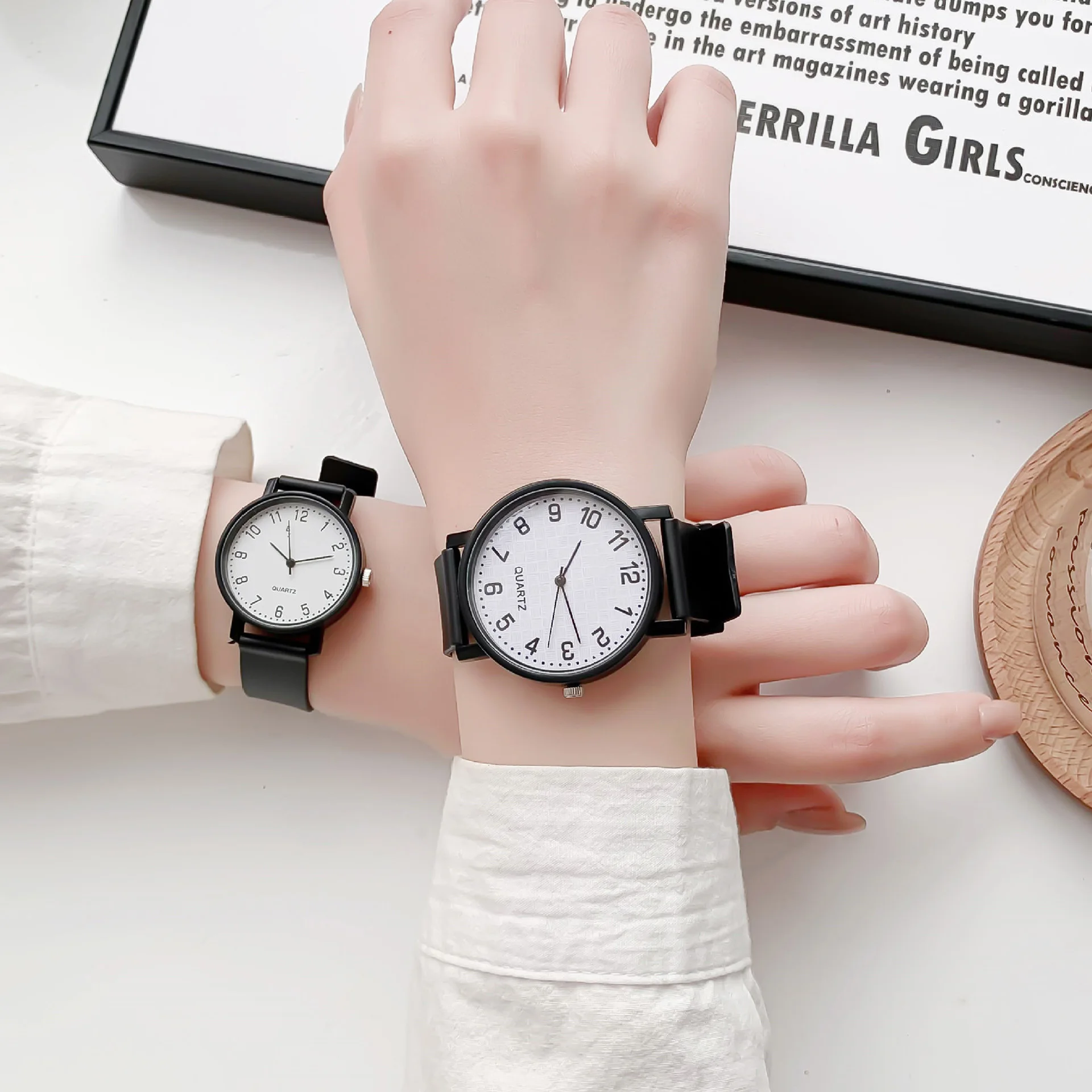 Simple Black Watch Quartz Watches for Women Silicone Strap Ladies Leisure Wristwatch Light-Luxury Student Exam Watch Clock Gifts thumbnail 2