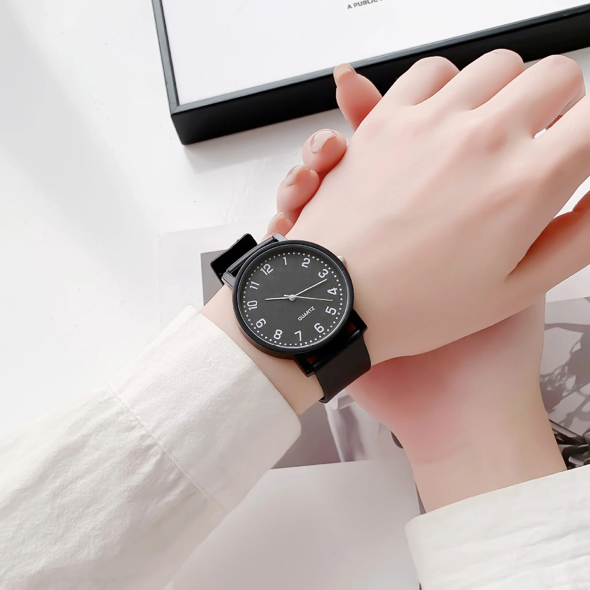 Simple Black Watch Quartz Watches for Women Silicone Strap Ladies Leisure Wristwatch Light-Luxury Student Exam Watch Clock Gifts thumbnail 6