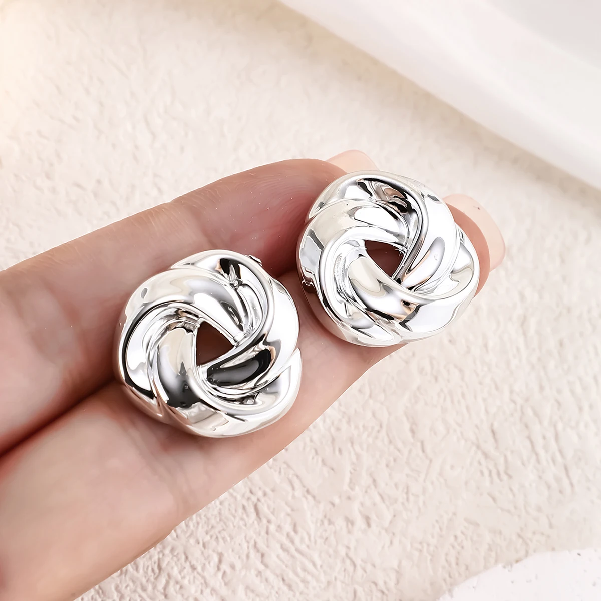 Gold Color Stud Earrings Irregular Hollow Earrings Twisted Geometric Personality Earrings for Women thumbnail 3