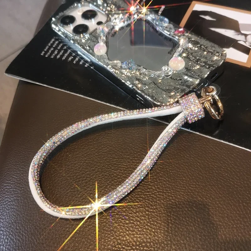 For Cell phone lanyard pendant phone strap Keychain on the phone Wrist chain luxury rhinestone pendant chain diamond bracelet thumbnail 3