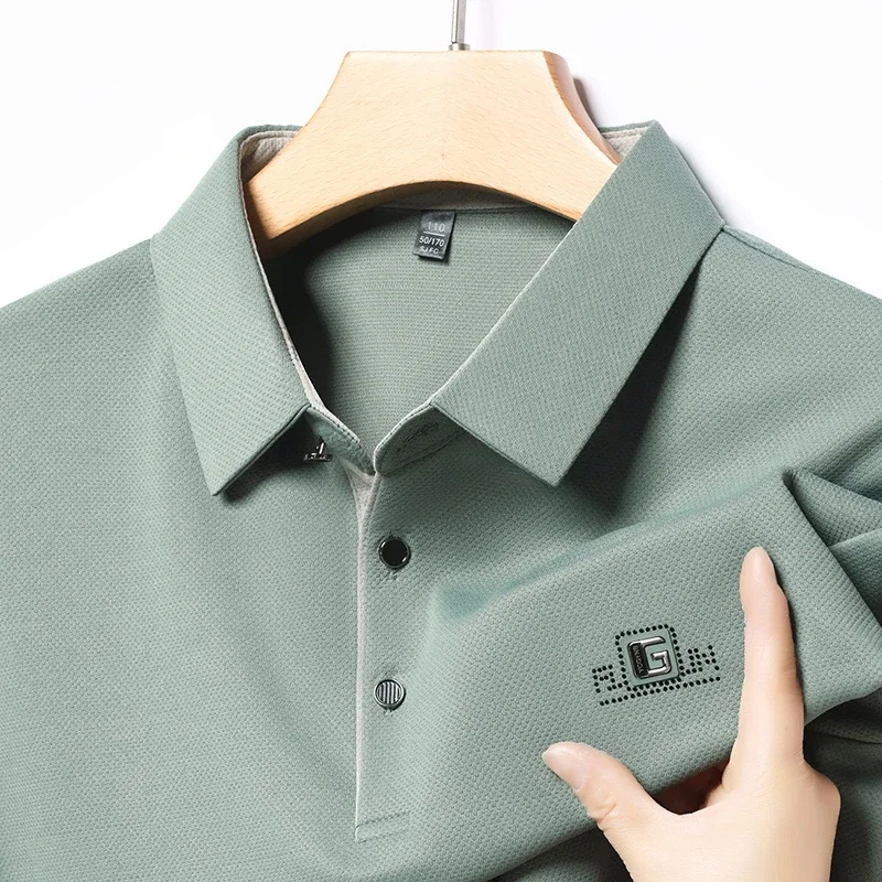 New Men's Business Casual Short Sleeved Shirt with Badge Solid Color Polo Shirt Fashionable Breathable Comfortable Versatile Top thumbnail 4