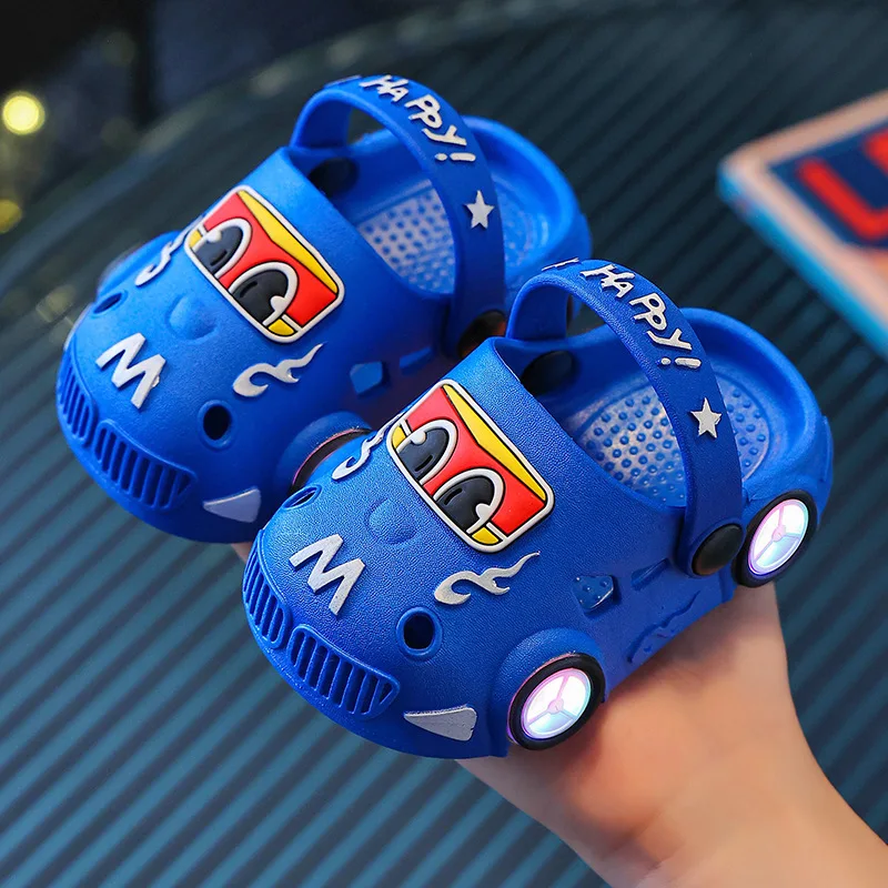 Chaussure Enfant Children's Slippers Boys' Car Shaped Wheels Will Light Up Anti Slip Soft Bottom Baby Beach Slippers Boy Shoes thumbnail 5