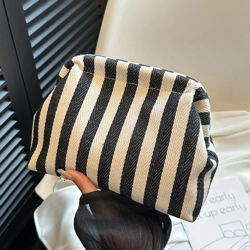 Summer Woven Crochet Purses for Women Beach Clutch Handbags 2026 Dumpling Hobo Casual Colorblock Bag Ladies Ruched Cloud Purse thumbnail 2
