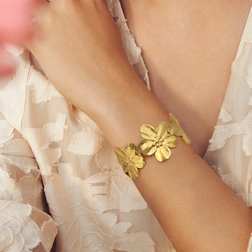 Teamer Fashion Big Flowers Cuff Bracelet for Women Stainless Steel Gold Color Bangle Bohemian Jewelry Wedding Gift thumbnail 5