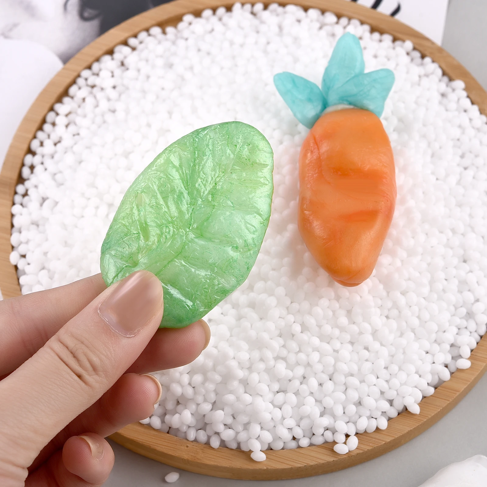 20-500g Polymorph Resin Clay Thermoplastic Crystal Clay Friendly Plastic Aka Polycaprolactone DIY Ceramics Resin Mold Material thumbnail 3