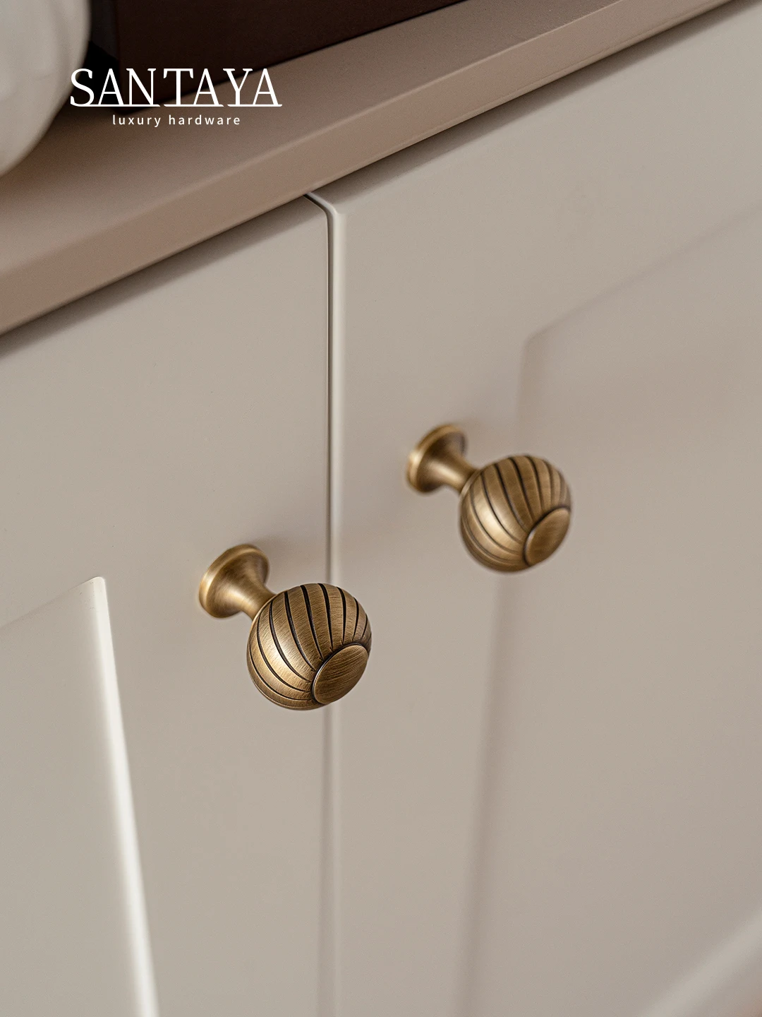 Santaya Brushed Antique Brass Handles Luxury Kitchen Cabinet Pull Wardrobe Dresser Drawer Knob Shell Handle Furniture Hardware thumbnail 5