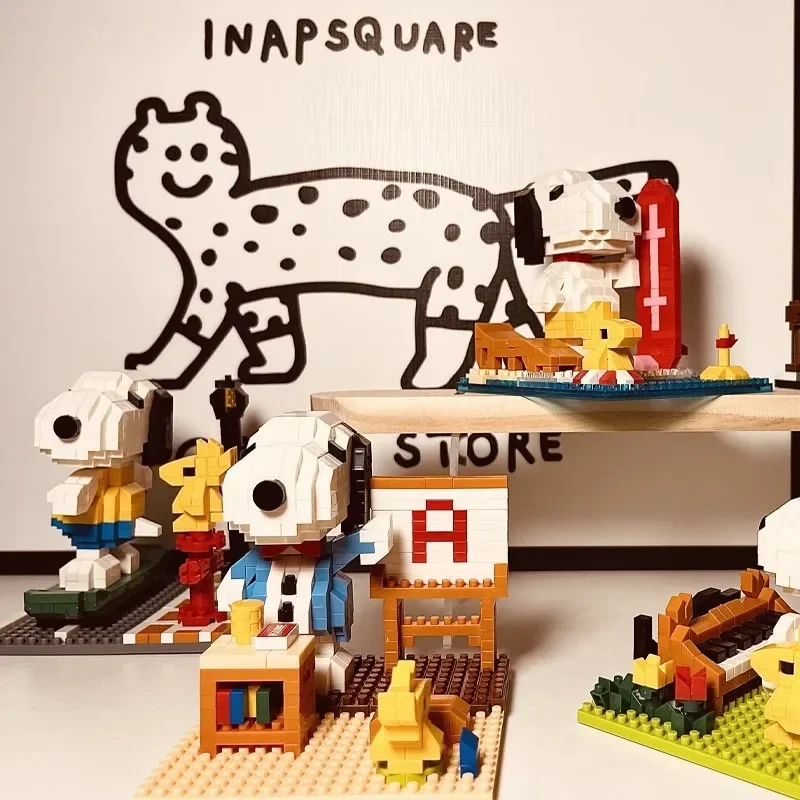 Snoopy Diamond Building Blocks Assembly Street View Model Character Scene Dog Mini Bricks Figure Toys For Christmas Gifts thumbnail 3