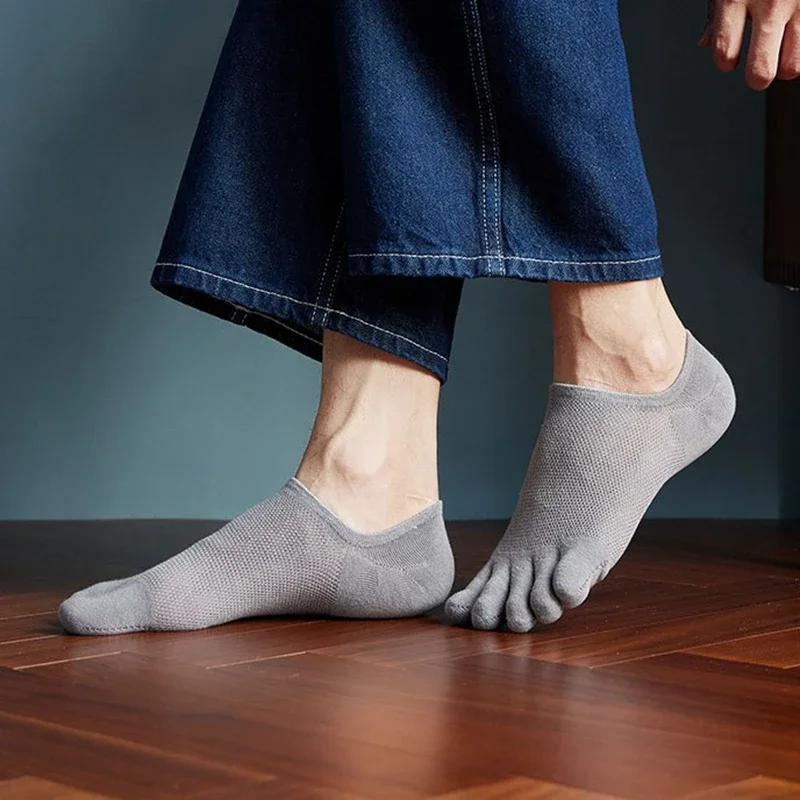 2 Pairs/Lot Men's Cotton Toe Crew Socks High Quality Breathable Sports Running Ankle Cotton Short Five Fingers Socks thumbnail 3