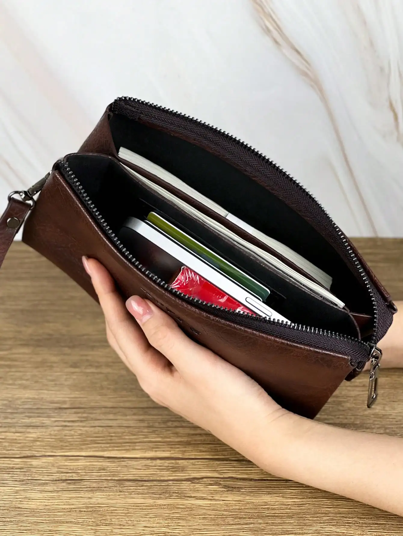 Men's Casual Vintage Commute Clutch Bag - Stylish Business Portable Large Capacity Multi-Functional Travel Handbag & Phone Case thumbnail 2