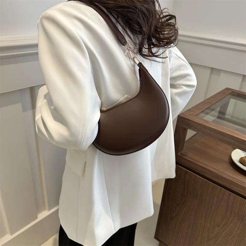 New Fashionable High-end Moon-shaped Baseball Bag Showing Luxury Women's Single Shoulder Bag Elegant lady Handbags bolso mujer thumbnail 2