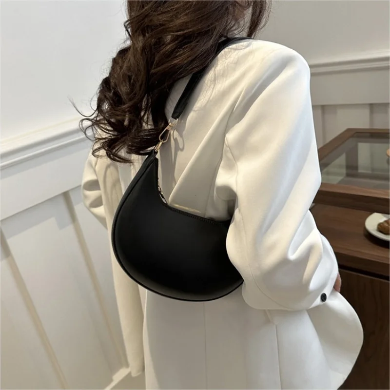New Fashionable High-end Moon-shaped Baseball Bag Showing Luxury Women's Single Shoulder Bag Elegant lady Handbags bolso mujer thumbnail 3