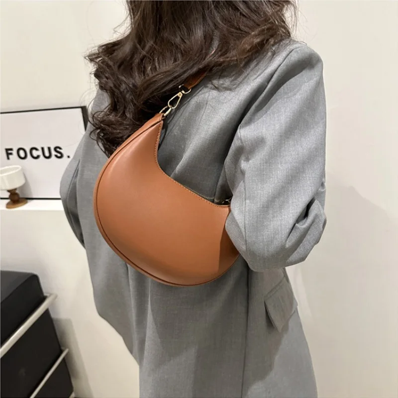 New Fashionable High-end Moon-shaped Baseball Bag Showing Luxury Women's Single Shoulder Bag Elegant lady Handbags bolso mujer thumbnail 5