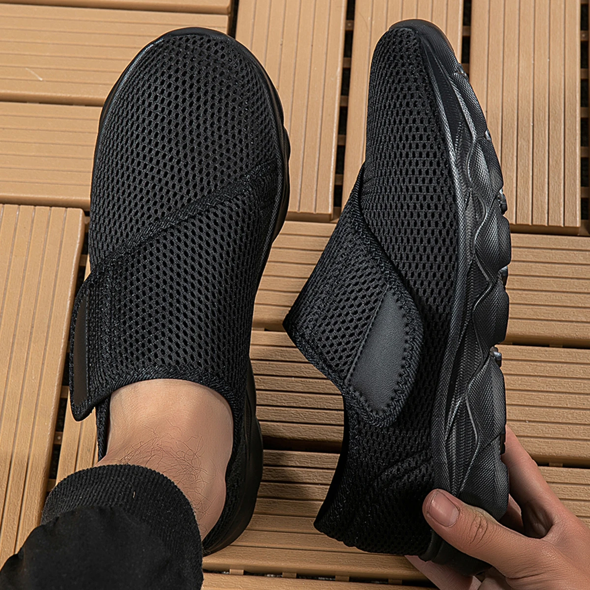 New Casual Orthopedics Wide Feet Swollen Shoes Thumb Eversion Adjusting Soft Comfortable Diabetic Shoe Walking Shoes thumbnail 2