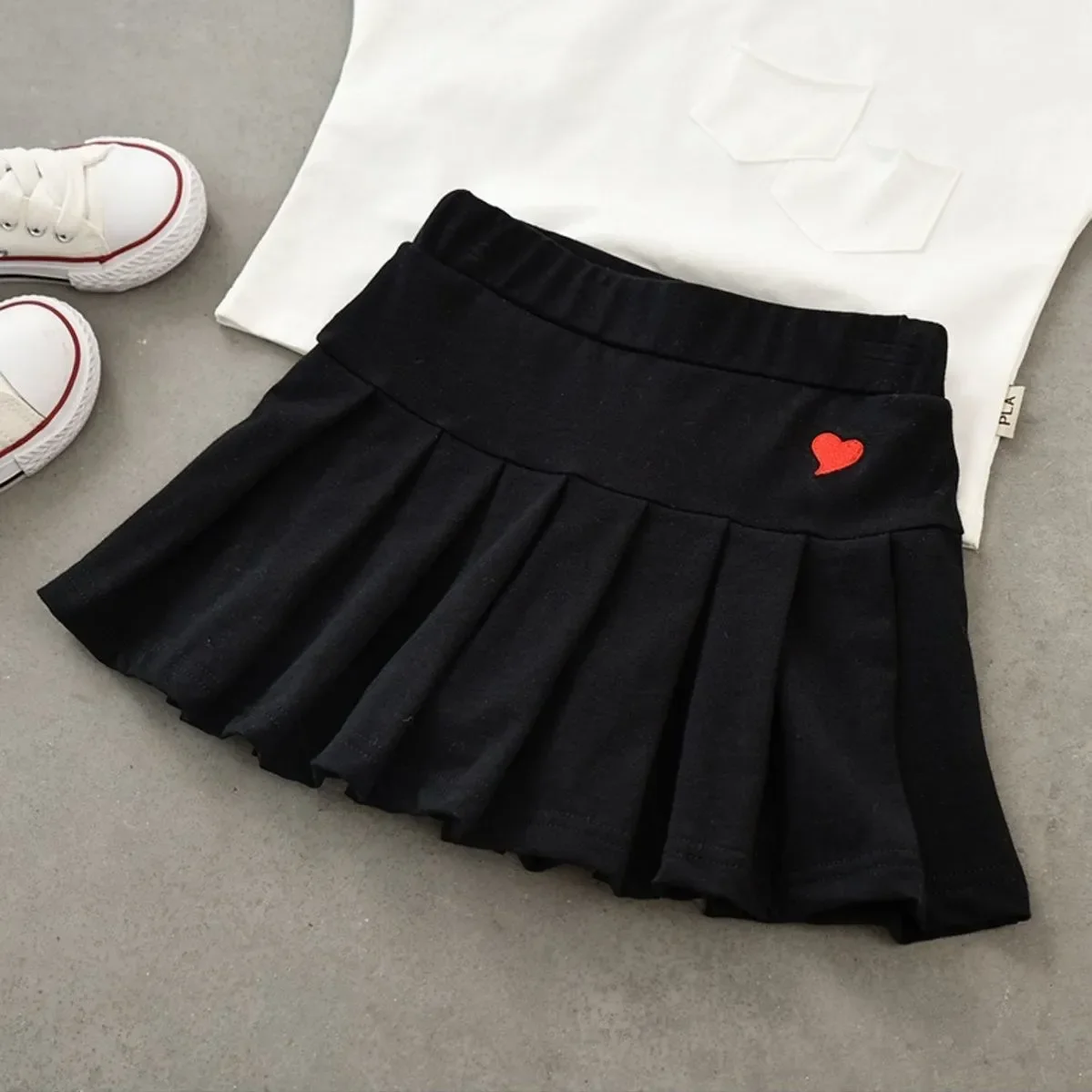 JK Skirt Shorts Children Miniskirt Summer Girls Candy Color Embroidered Heart Design  Simple Pleated Skirt Safety Pants Design thumbnail 4