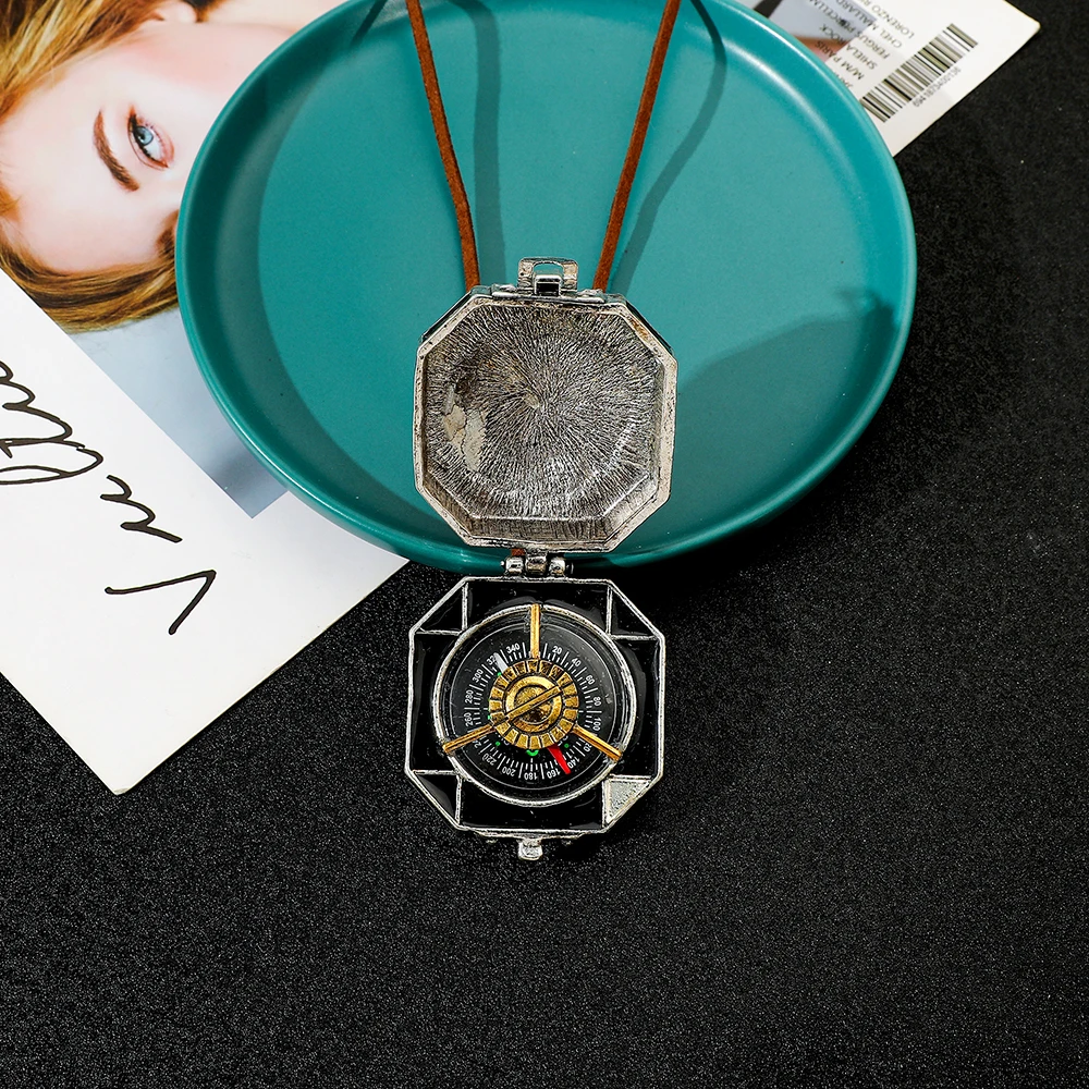 Jack Sparrow Box Compass Pendant Necklace Unisex Wanderlust Themed Cosplay Jewelry Choker for Men And Women thumbnail 6