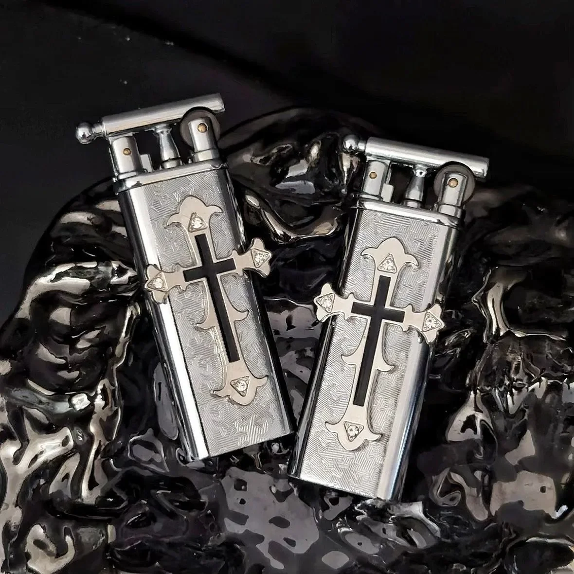 New high-end handmade retro cross outdoor lighter with metal grinding wheel and open flame portable lighter smoking gift thumbnail 4
