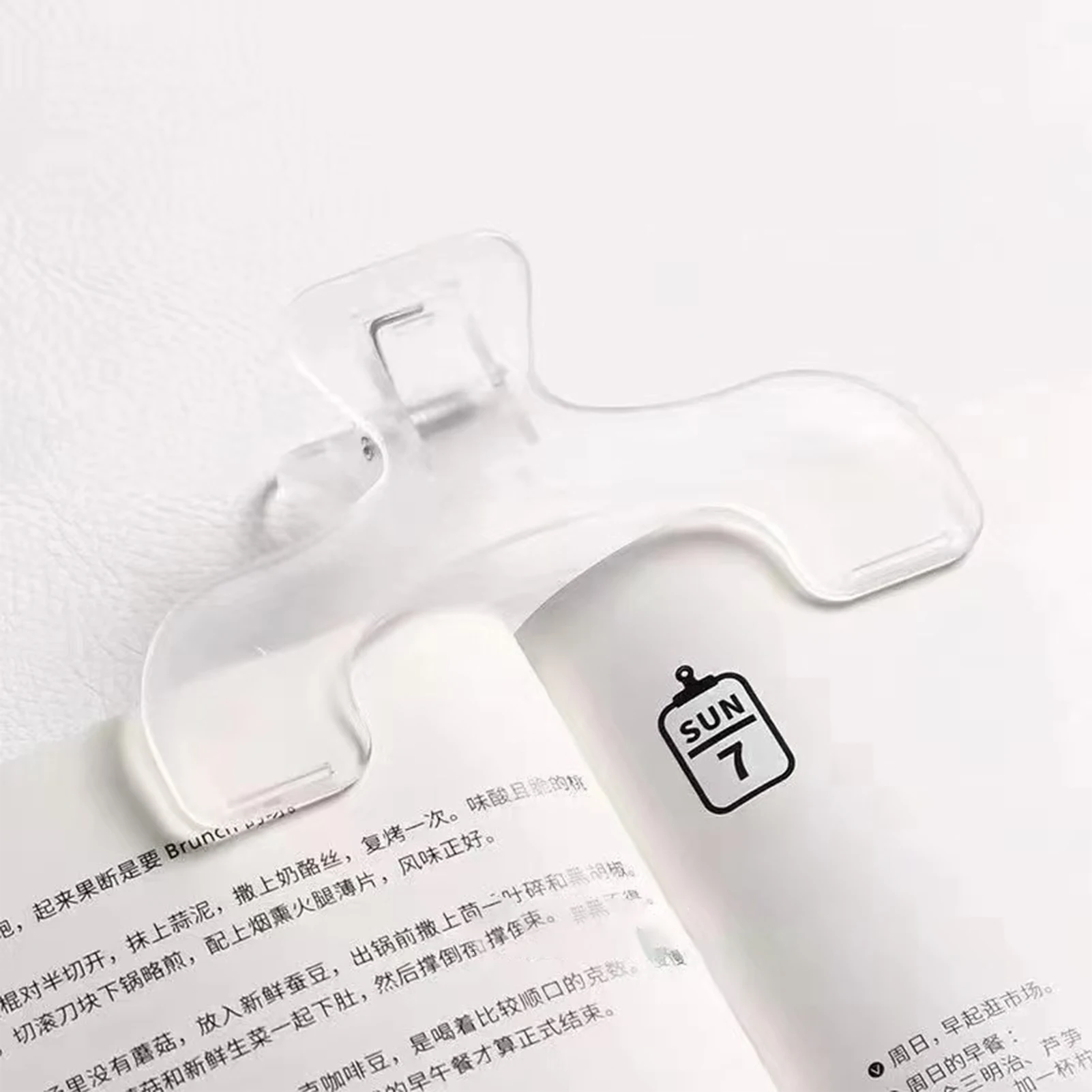 Extra Large Transparent Book Clip Plastic Page Holder for Reading Study Office Classroom Bookmark Stationery thumbnail 3