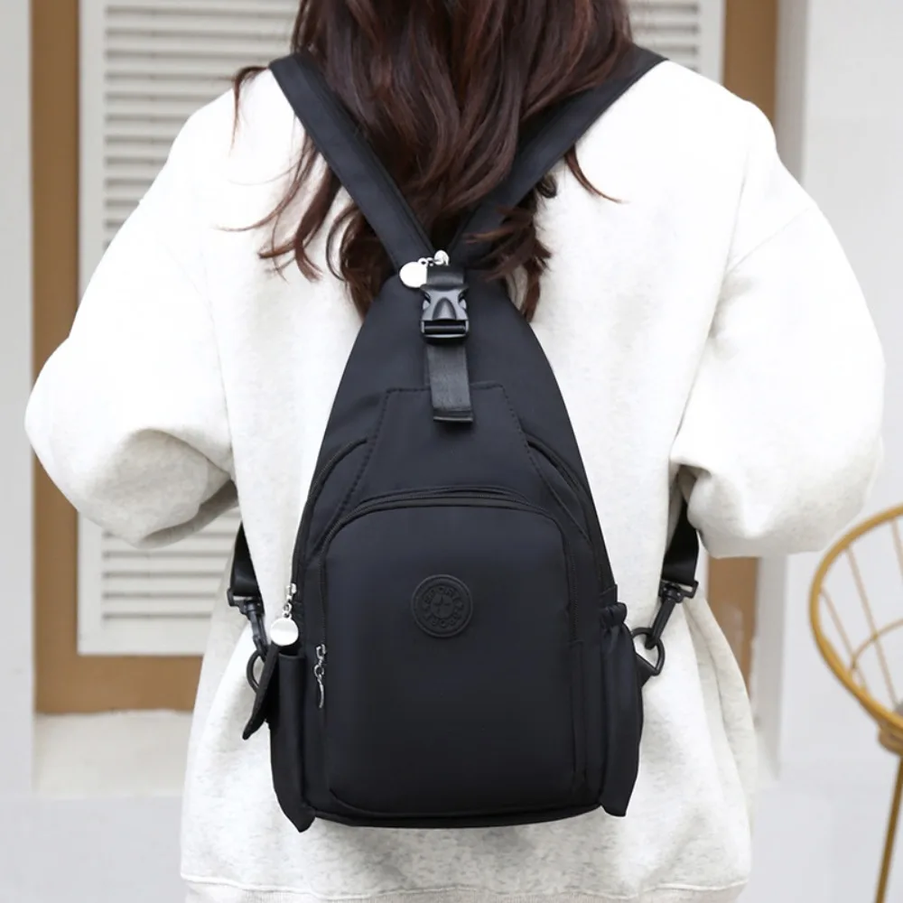 Korean Version of Nylon Fabric Fashion Trend Simple Casual Women Chest Bag with Large Capacity Multi-Functional Backpack 핸드백 thumbnail 3