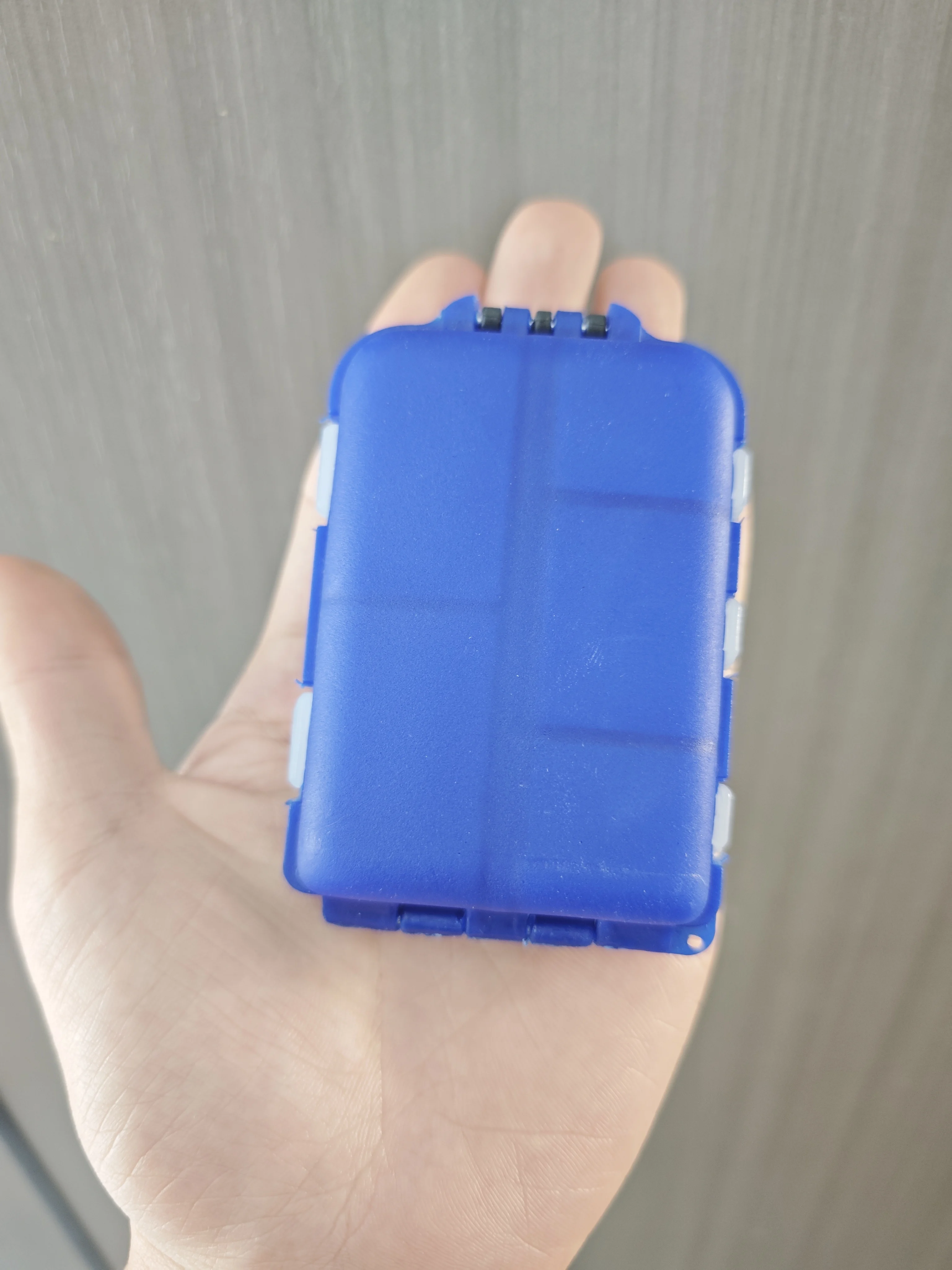 Mini Fishing Fishhook bait Pocket box lure accessories Clamshell box thumbnail 3