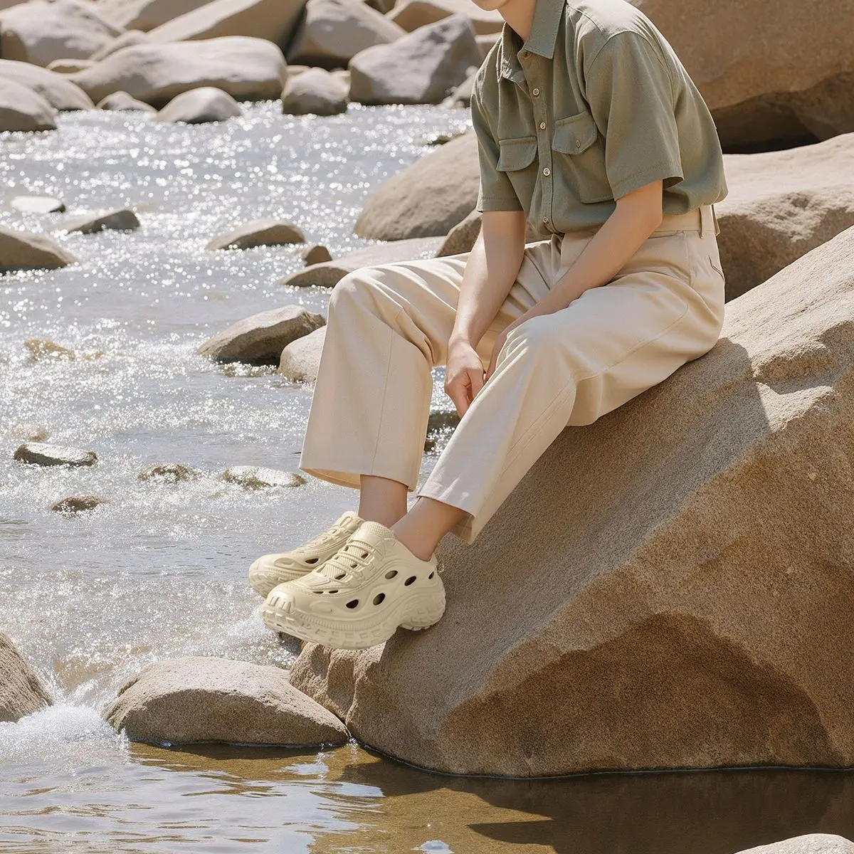 Men's Summer Clogs for Outdoor Wear, Beach Shoes, Non-Slip, Odor-Resistant, Closed-Toe, Women's Sports Casual Driving Sandals, Men's Outdoor Water Shoes thumbnail 2