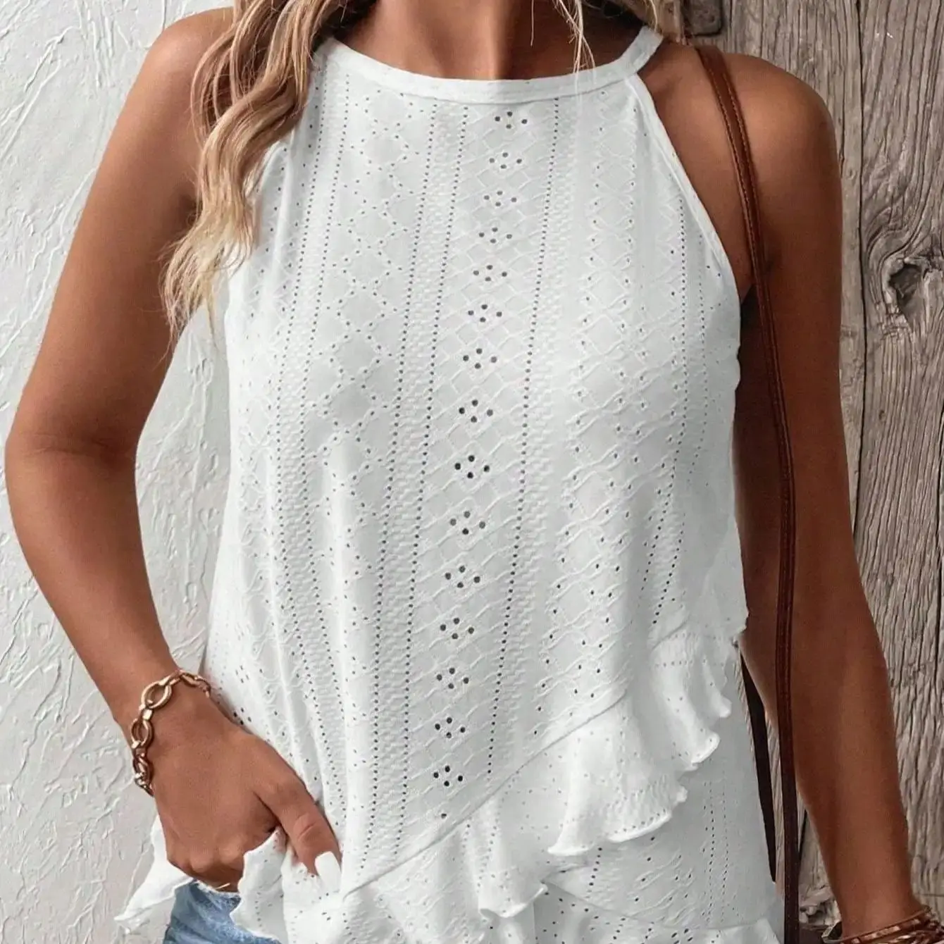 Plus Size Solid Color Hollow Out Embroidery Casual Asymmetrical Hem Tank Top thumbnail 6