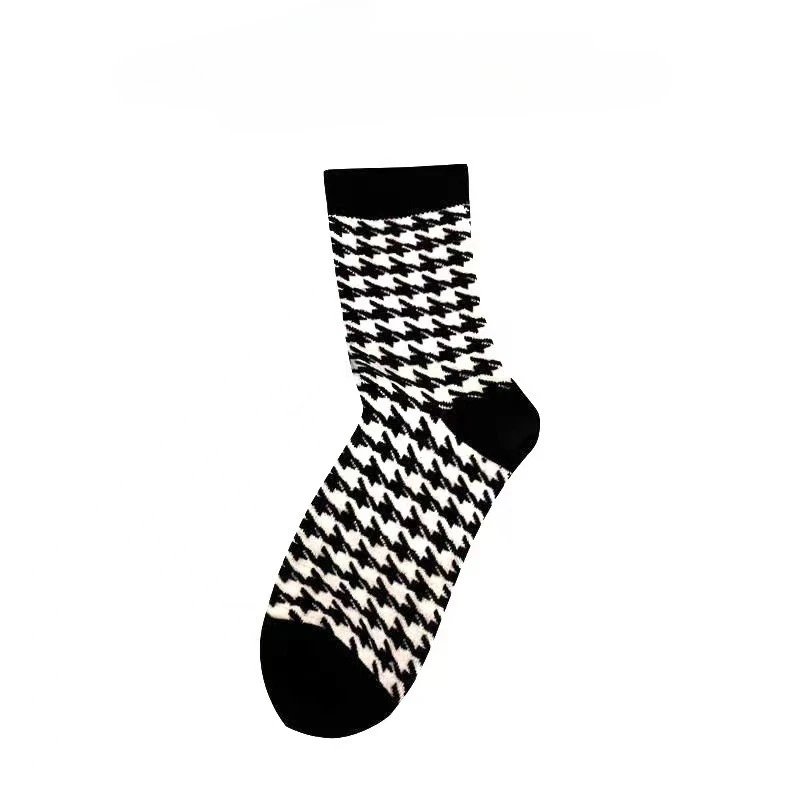 5 Pairs Women Cute Little Bear Mid Calf Socks Fashionable And Versatile Floral Prints Breathable Soft Comfortable Casual Socks thumbnail 2