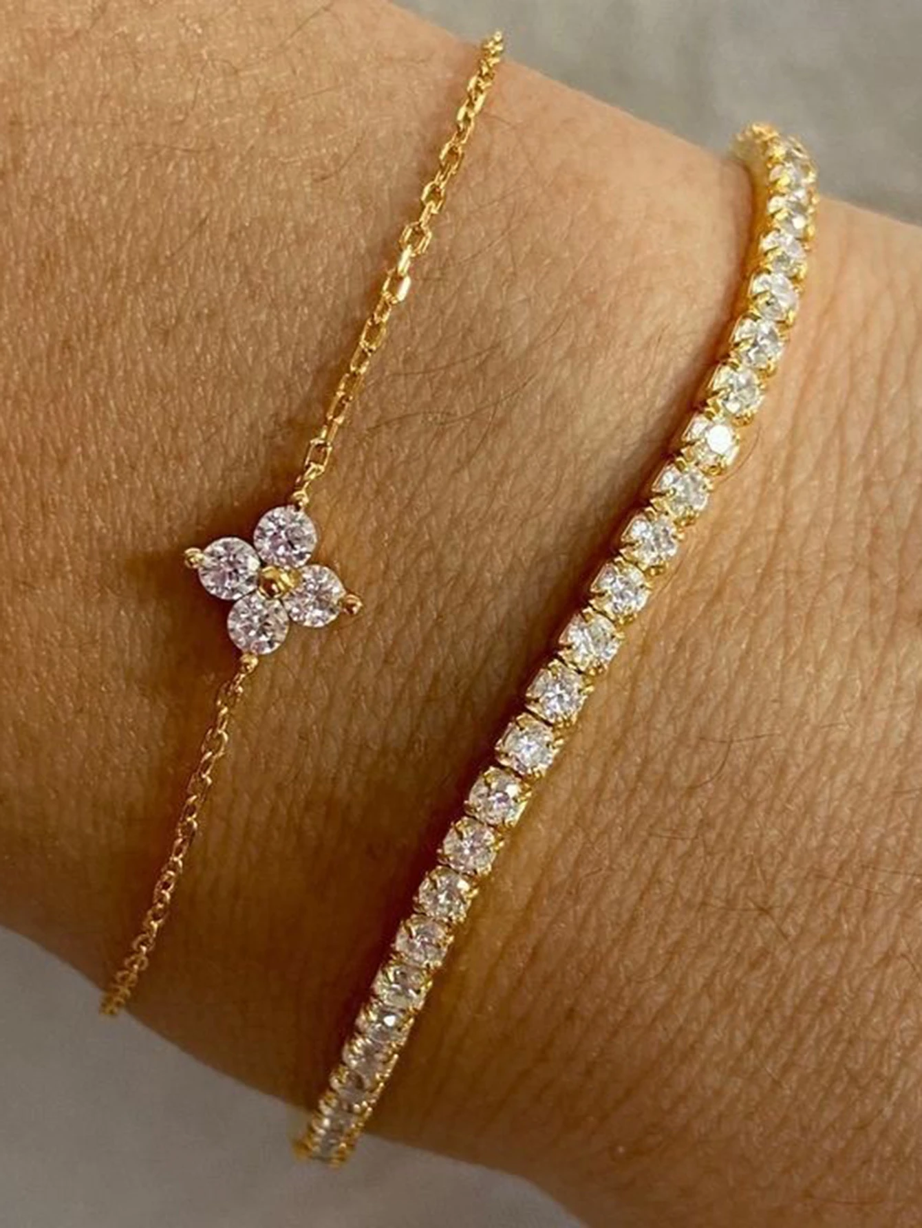 2pcs Simple Cubic Zirconia Flower Water Chain Women's Bracelet Set Daily Office Jewelry