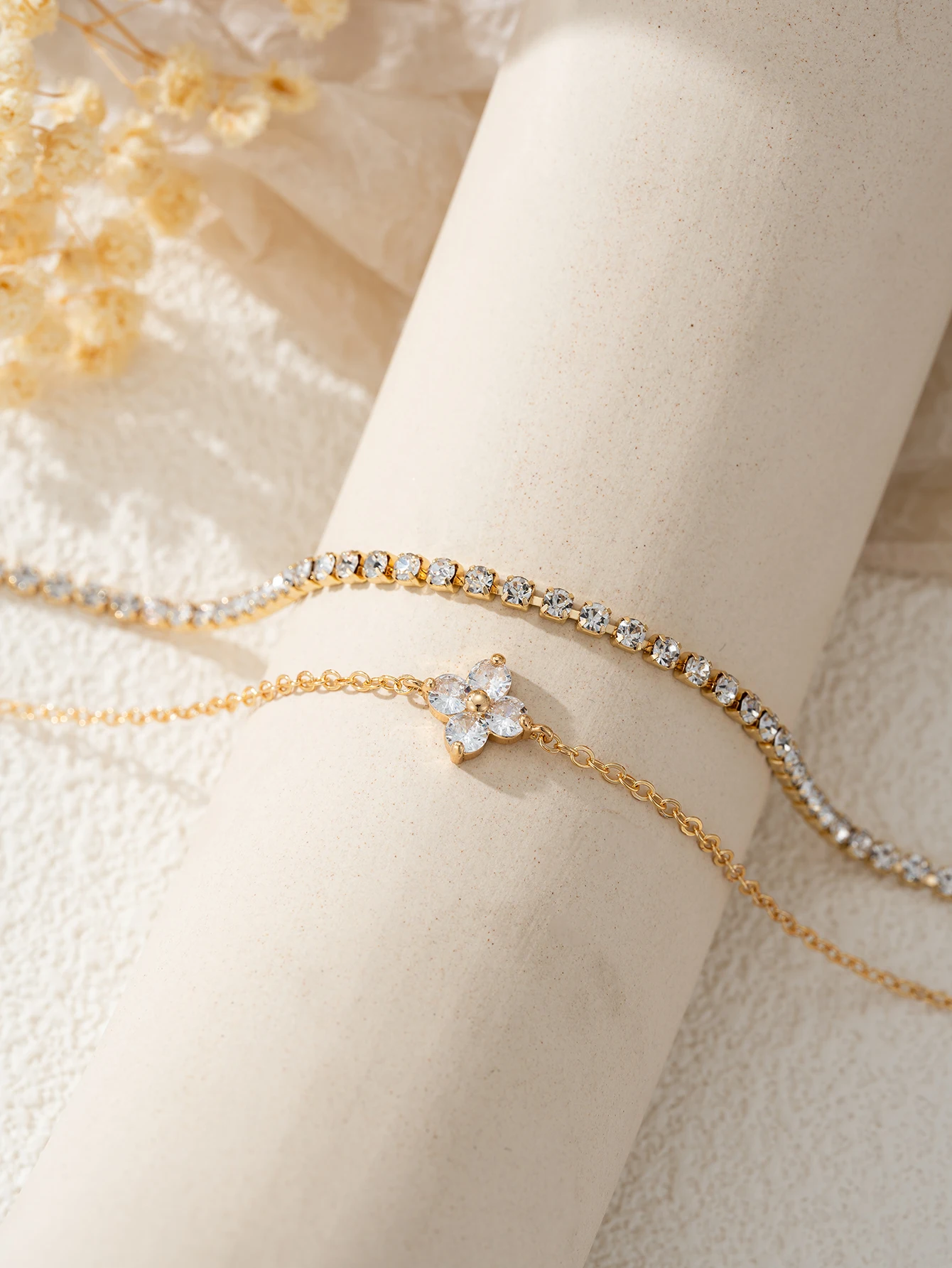 2pcs Simple Cubic Zirconia Flower Water Chain Women's Bracelet Set Daily Office Jewelry thumbnail 4