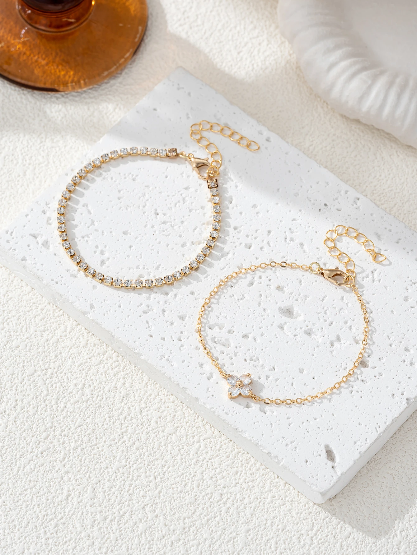 2pcs Simple Cubic Zirconia Flower Water Chain Women's Bracelet Set Daily Office Jewelry thumbnail 3