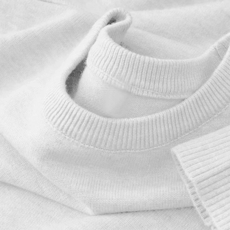 Men's Long Sleeve Knit Pullover Sweater Classic Crewneck Sweater Soft Casual Sweaters Lightweight Solid Color Sweater Men thumbnail 4