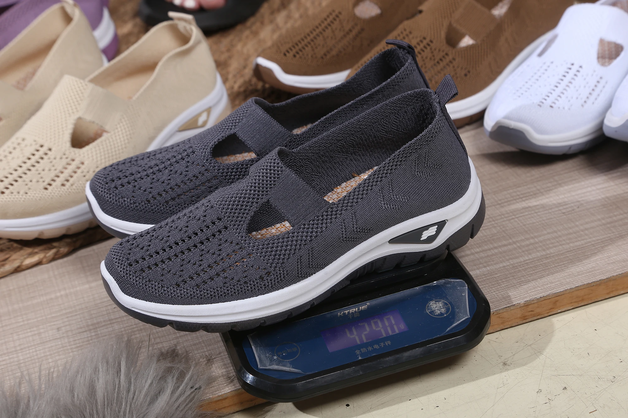 women's summer shoes - casual sneaker, Non-slip sole design, fly-woven upper is more skin-friendly sale shoes with free shipping thumbnail 3