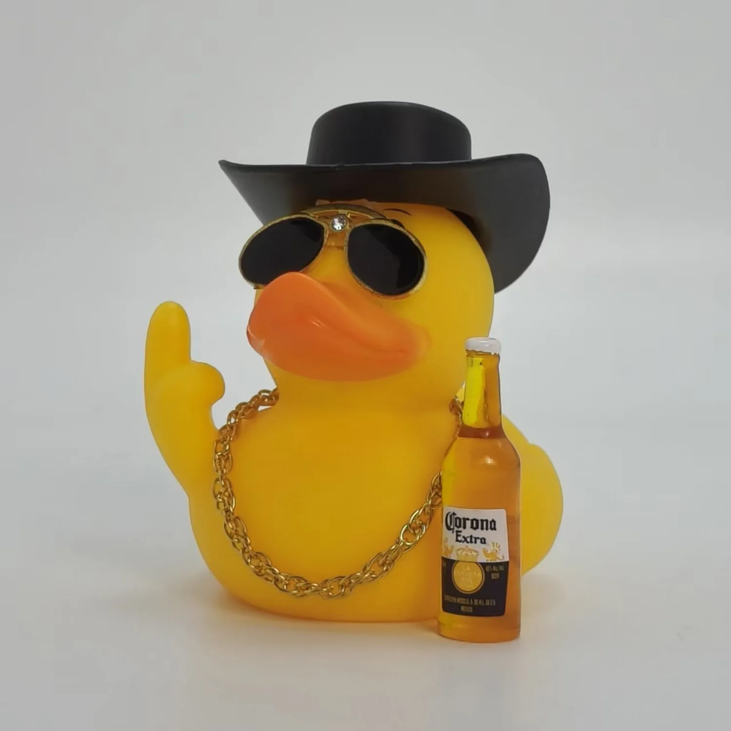 Funny Middle Finger Duck Car Dashboard Decoration Cool Rubber Duck with Small Wine Bottle Beer Home Car Ornaments Creative Gift thumbnail 4