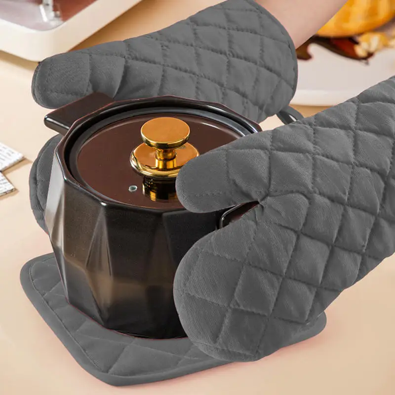 Useful Microwave Oven Gloves Multi-Color Kitchen Cooking Baking Mitts Pot Pad Heat Proof Protected High Temperature Resistant