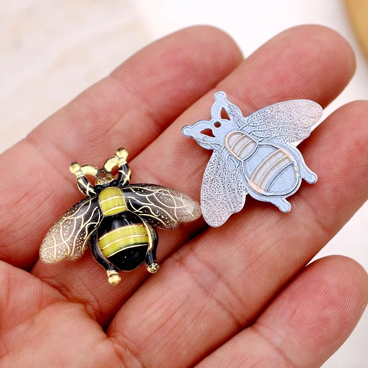 10pcs Resin Bee Charms, Flat Back Lifelike Bumble Bee for Jewelry Making, DIY Hair Pin, Shoes, Phone Case Decor Accessories thumbnail 5