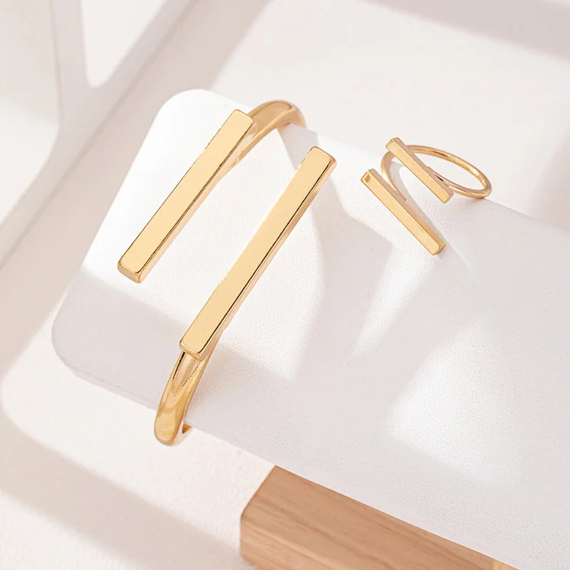 2pcs New Fashion Simple Design Geometric Open Bracelet Ring Set, Women's Personalized Trend Holiday Party Accessories Gifts thumbnail 4