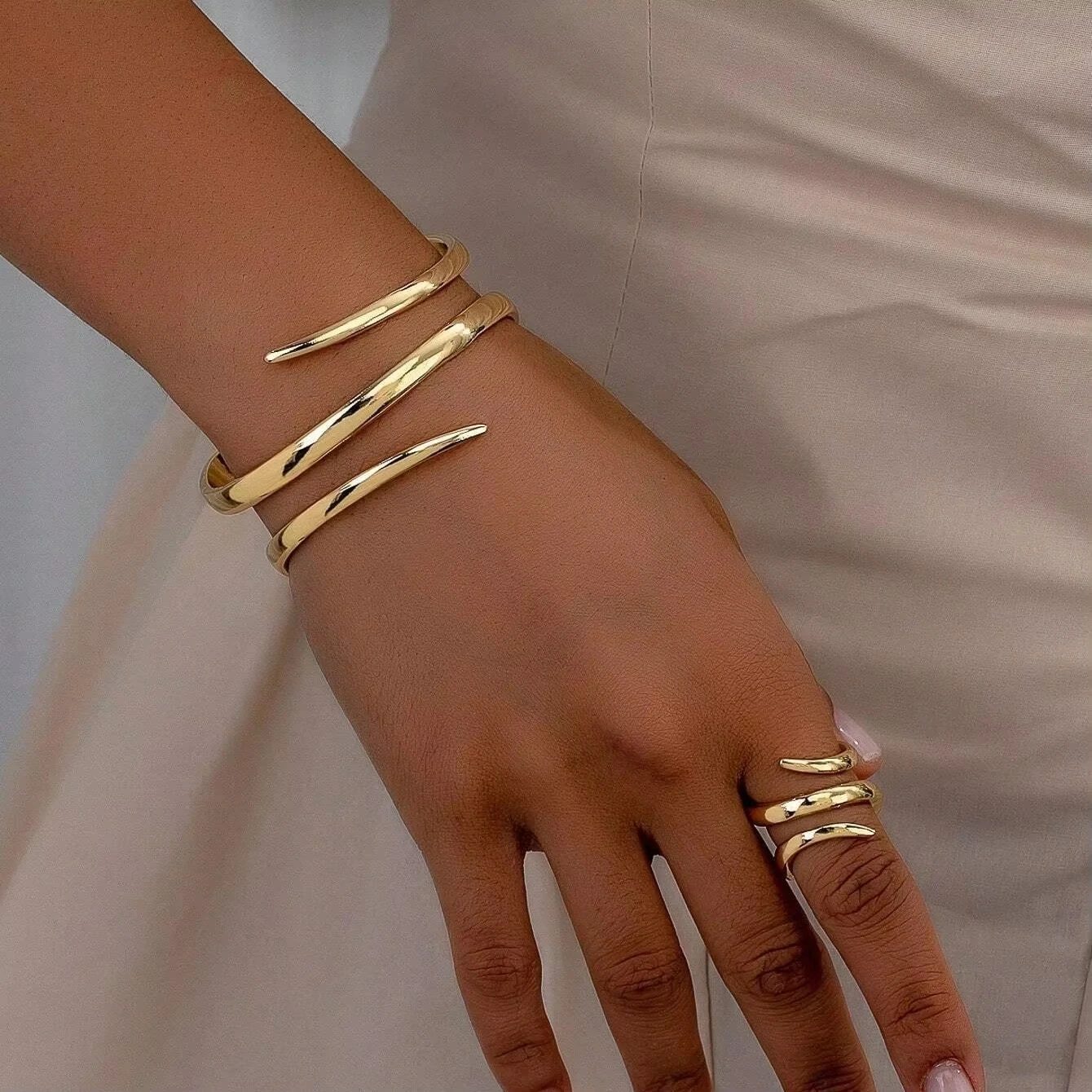 2pcs New Fashion Simple Design Geometric Open Bracelet Ring Set, Women's Personalized Trend Holiday Party Accessories Gifts thumbnail 5