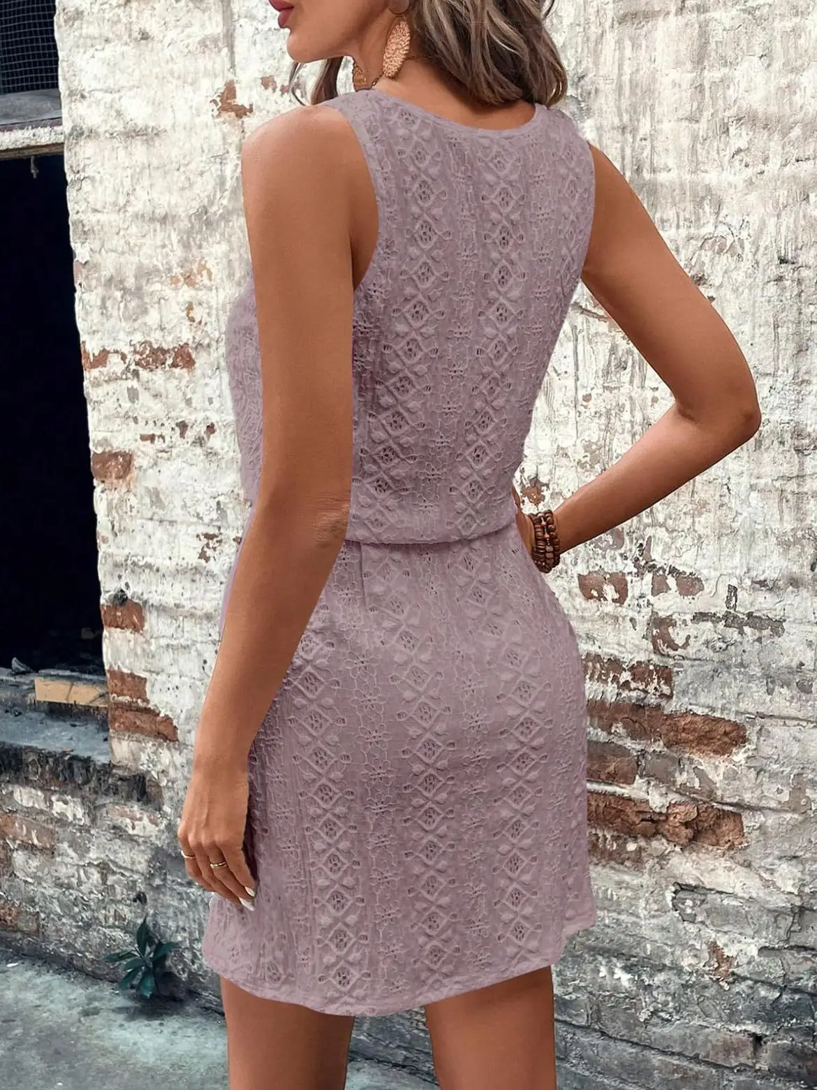 Women's Sleeveless Dress with Belt Casual Vacation Ready Summer Outfit thumbnail 4
