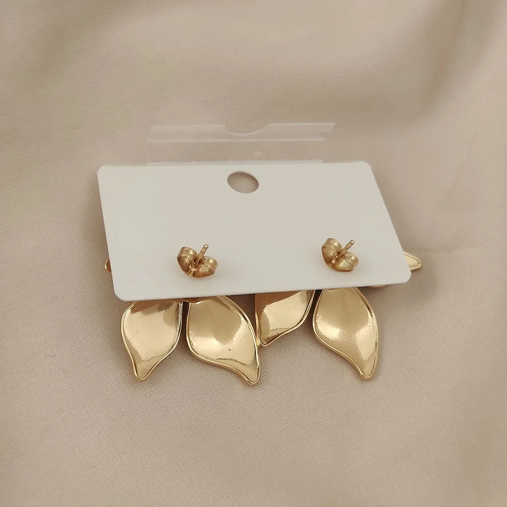 Charming maple leaf shape emerald gold plated 18K women's earrings, high quality waterproof earrings, wife's gift thumbnail 3