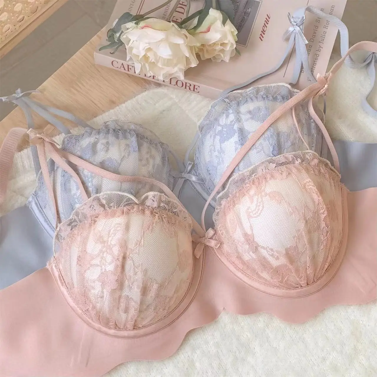 New Sweet and Cute Girl-free Undergarment Women's Comfortable Bra Cover Set thumbnail 3