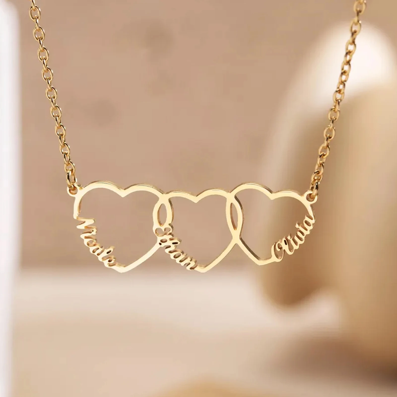 Lemegeton Personalized Heart Name Necklace Custom Triple Hearts Pendant Stainless Steel Jewelry Couple Family Mom Birthday Gifts