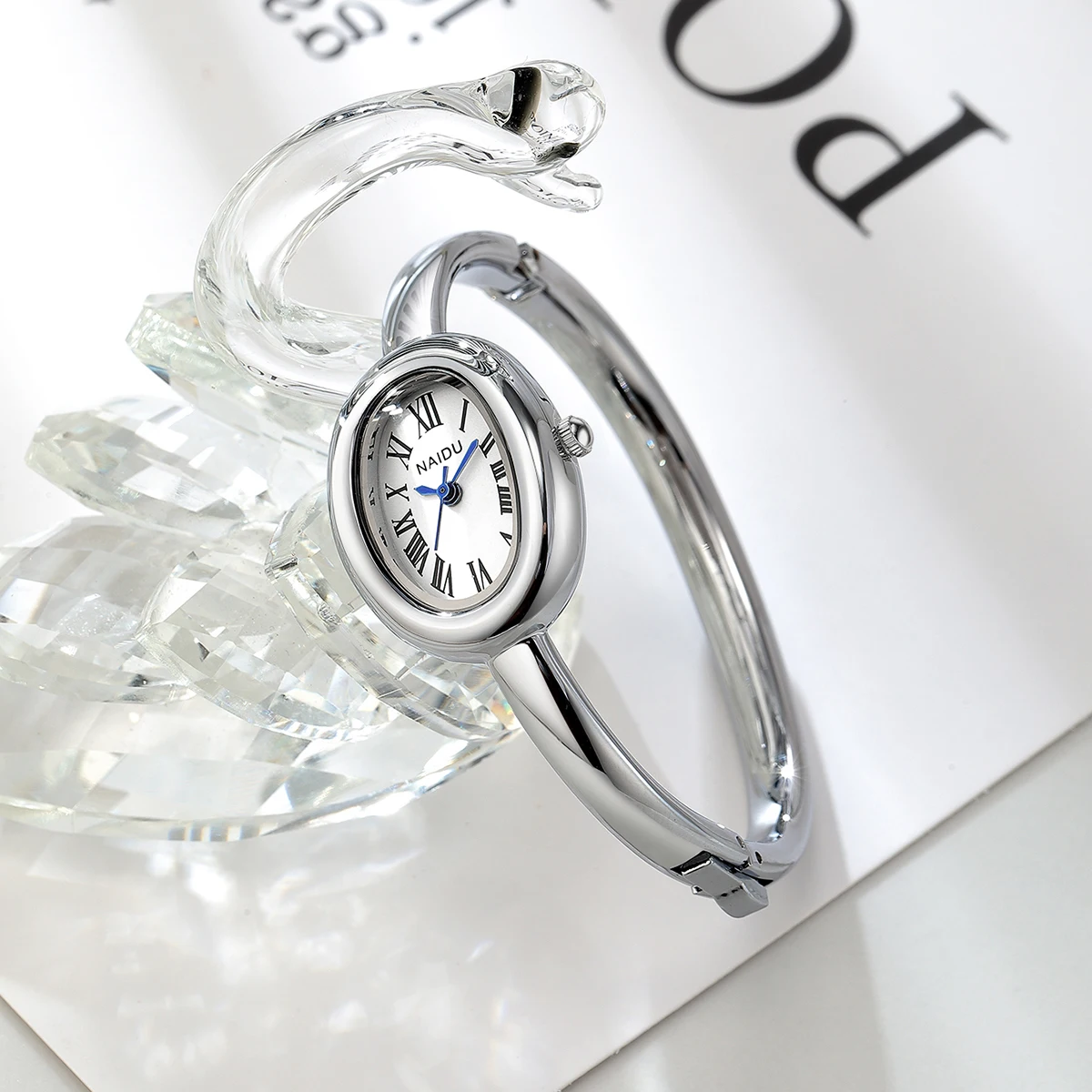 Casual, Versatile, Simple and Fashionable Roman Scale Display Women's Watch thumbnail 4