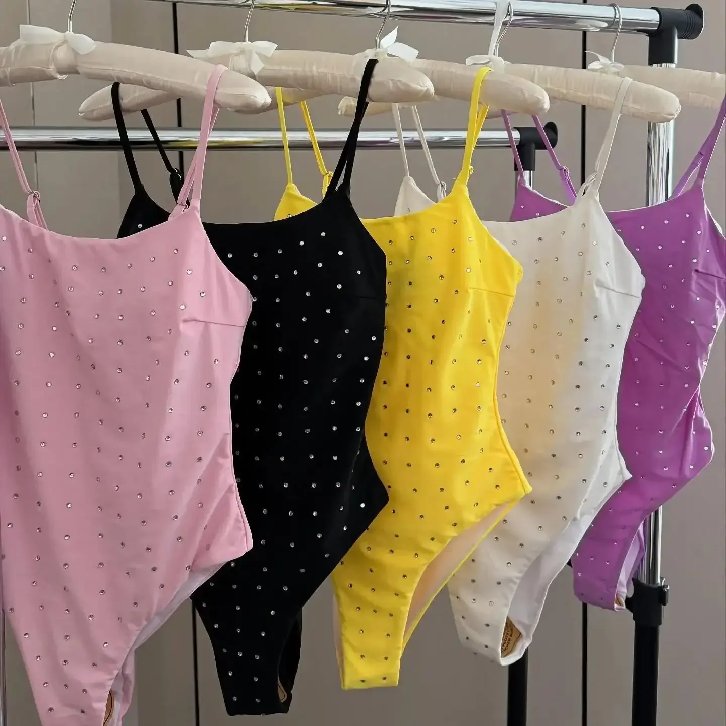 Soild Rhinestone One Piece Swimsuit Women Sexy Bodysuit Crystal Monokini Swimwear Bandage Swimsuit High Leg Bathing Suit