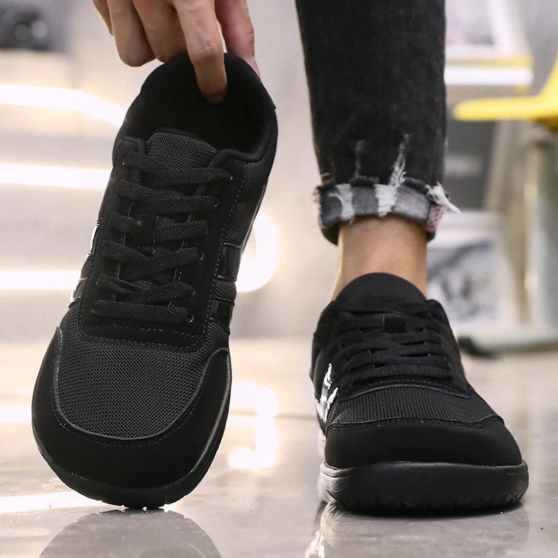 Wide Shoes Anti Slip Lightweight Breathable Running Shoes Minimalist Barefoot Cross Training Shoe Anti Slip Toe Walking Shoes thumbnail 3