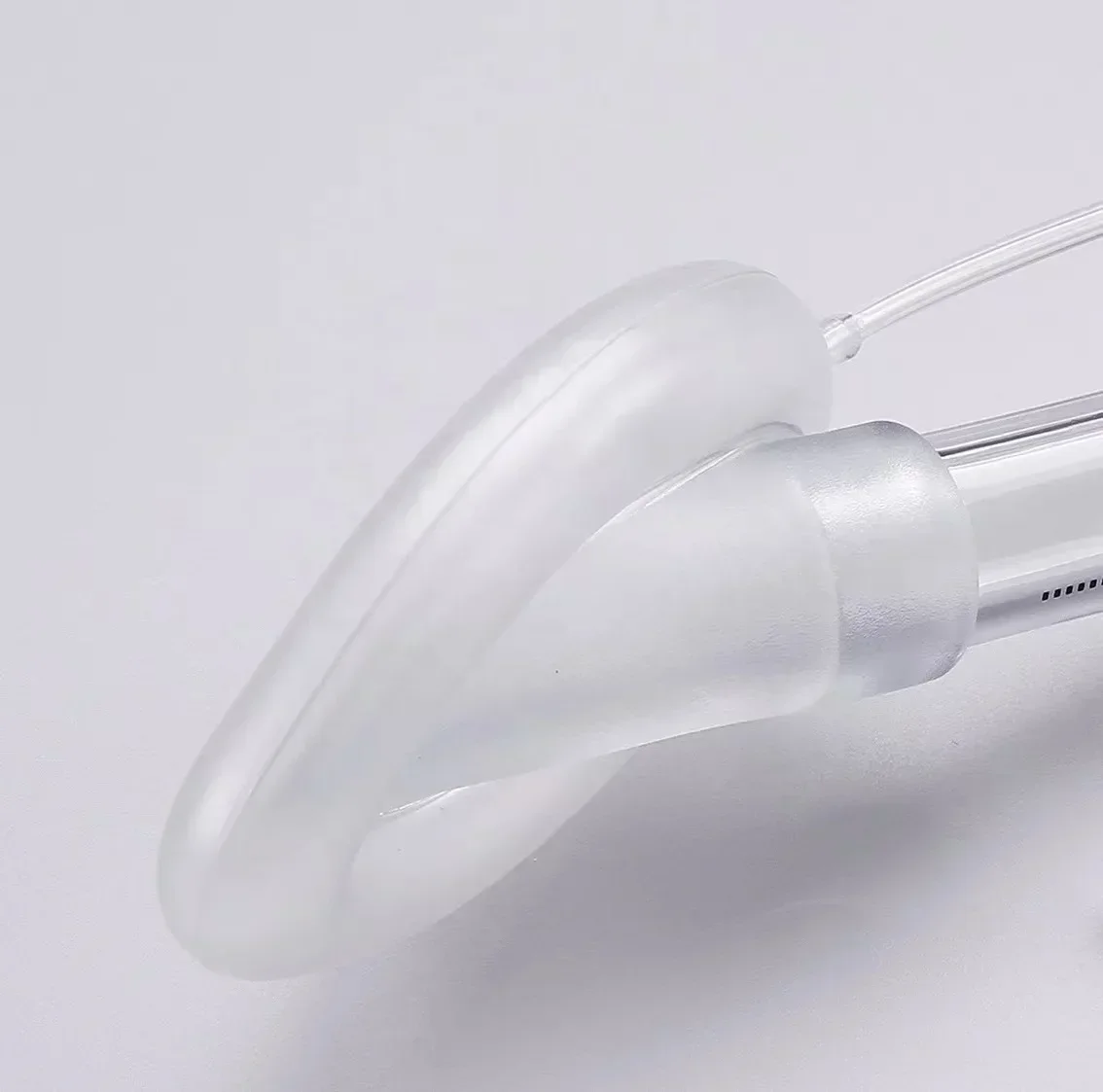 PVC Laryngeal Mask Airway Disposable Oral Medical Airway Breathing Anesthesia Mask Intubating Sterile Laryngeal LMA for Human thumbnail 4