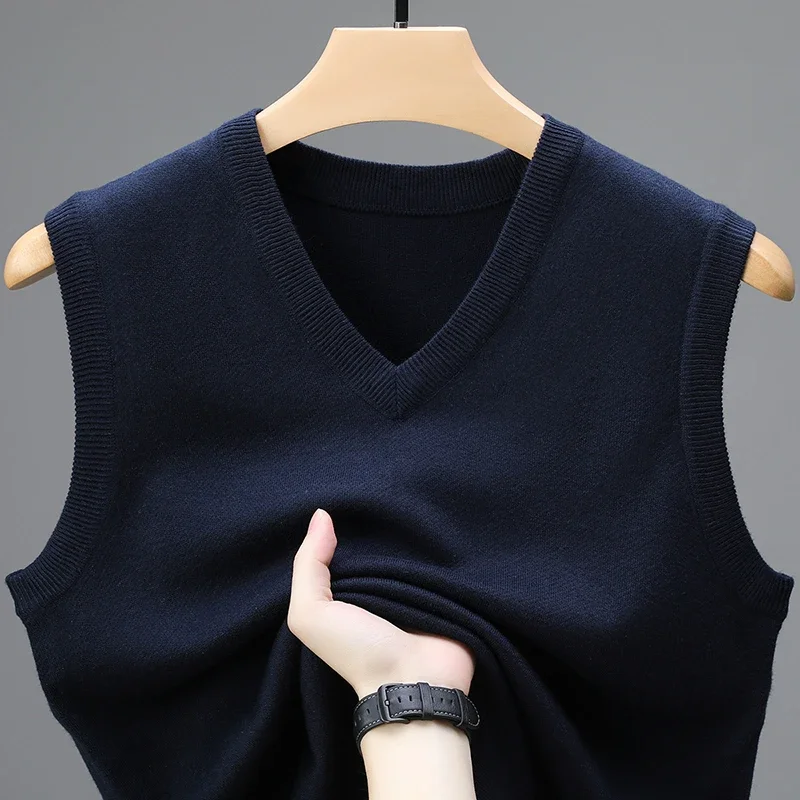 2025 Men's Casual Sweater Vest Warm Comfortable Autumn Winter Fashion Outerwear thumbnail 2