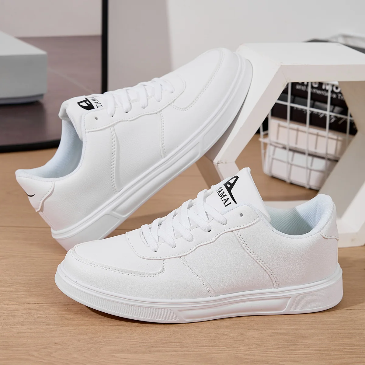 Leather Men White Sneakers Breathable Skateboarding Shoes Mens Outdoor Walking Running Shoes Couple Casual Shoes Size 36-45 thumbnail 4