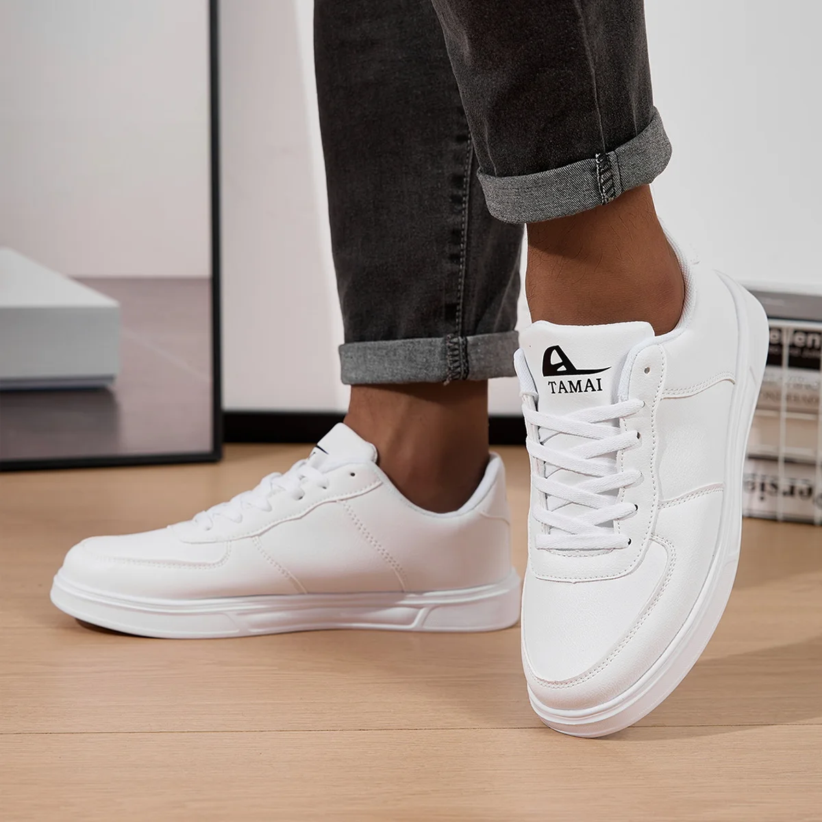 Leather Men White Sneakers Breathable Skateboarding Shoes Mens Outdoor Walking Running Shoes Couple Casual Shoes Size 36-45 thumbnail 2