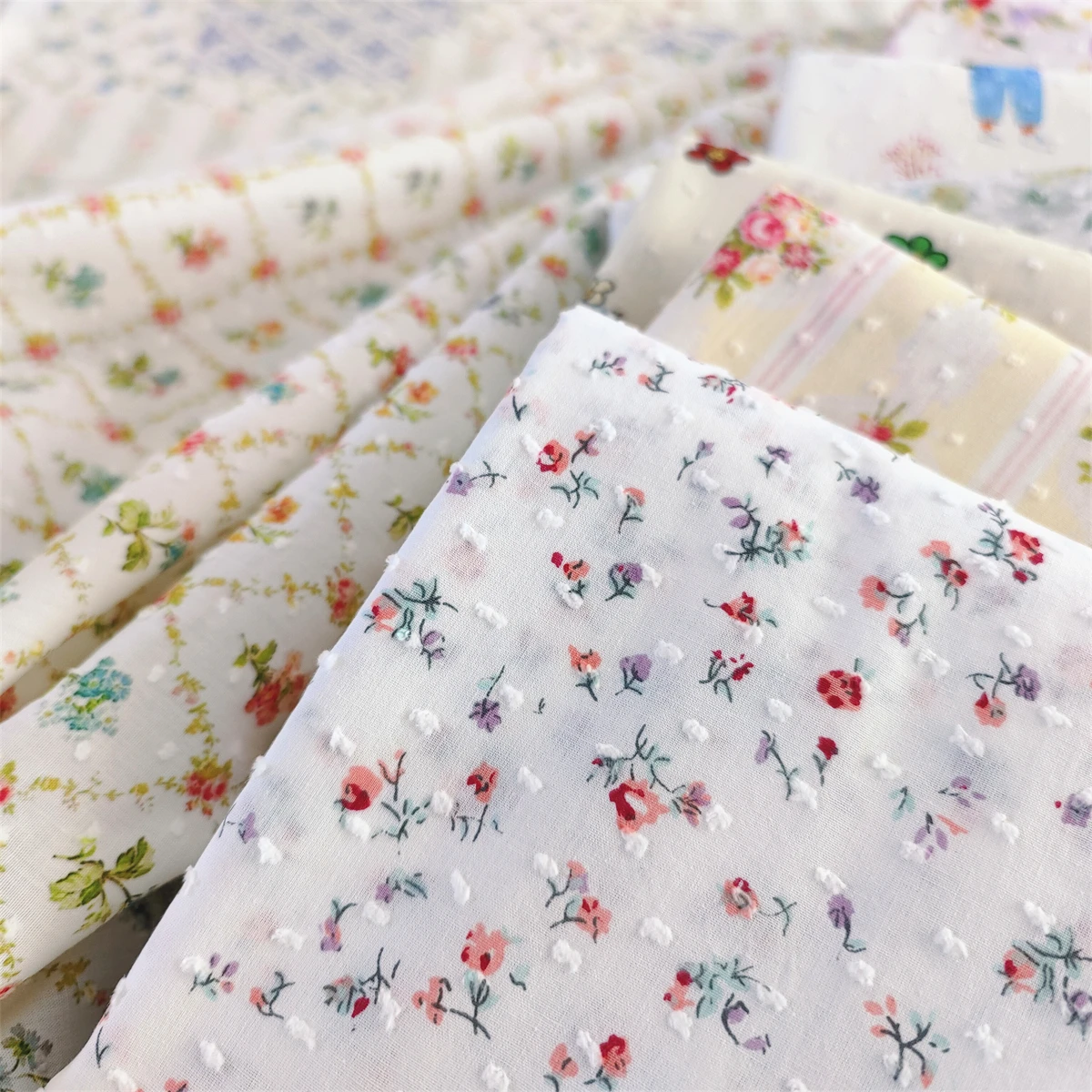 145x50cm Pastoral Floral Embroidery Fabric 40s Small Floral Clothing Summer Nightgown Handmade Girls  Decorative  Sewing Cloth thumbnail 2