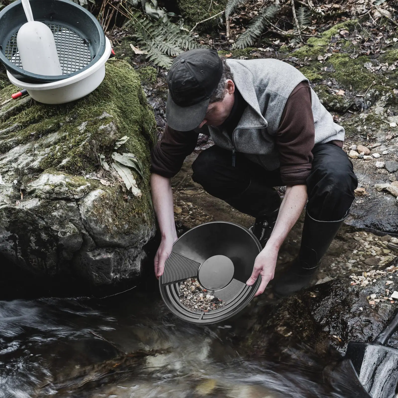 Hot Sale Plastic Gold Pan Basin Gold Mining Pan Ergonomic Gold Panning Tool Gold Pan Mining Tool Gold Panning Equipment thumbnail 2